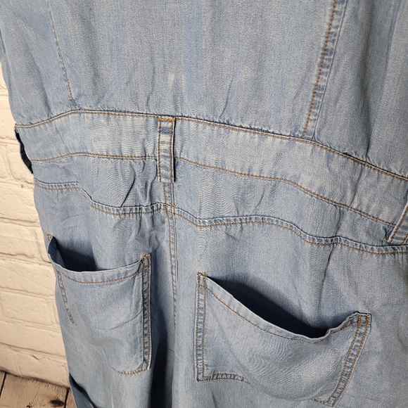 NWT Collar Light Denim Belt Loop  Jumpsuit - Picture 4 of 7